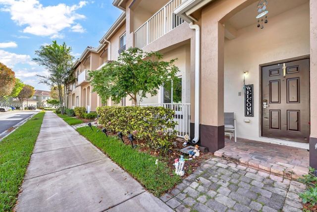 1942 SE 23rd Ter, Homestead, FL 33035