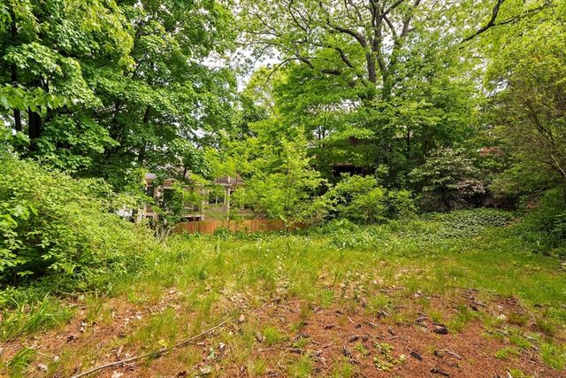 212 Chestnut Ave, Boston, MA 02130