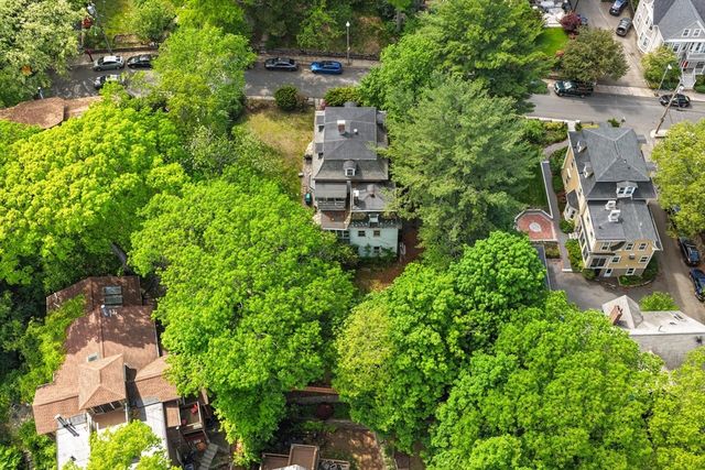 212 Chestnut Ave, Boston, MA 02130