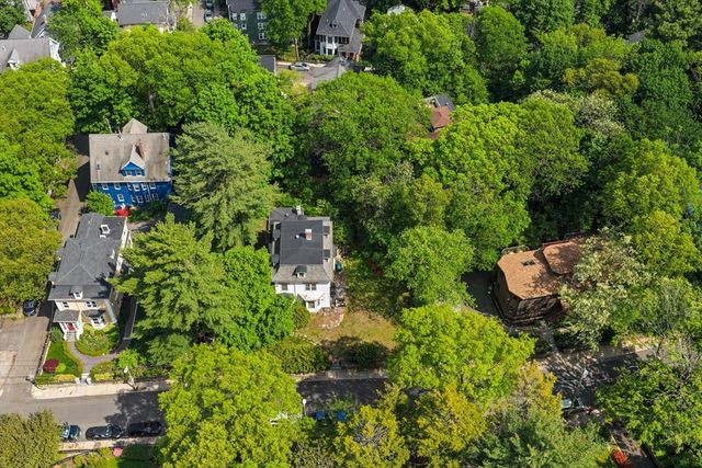 212 Chestnut Ave, Boston, MA 02130