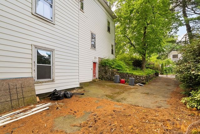 212 Chestnut Ave, Boston, MA 02130