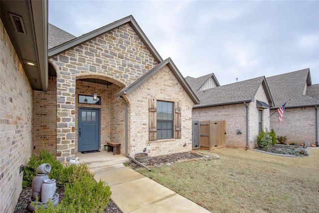 12021 SW 49th Street, Mustang, OK 73064