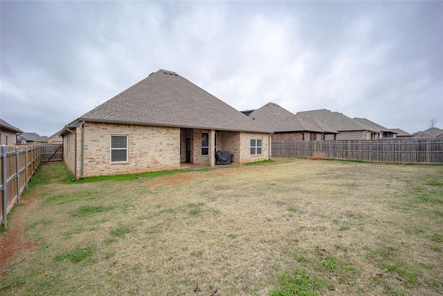 12021 SW 49th Street, Mustang, OK 73064