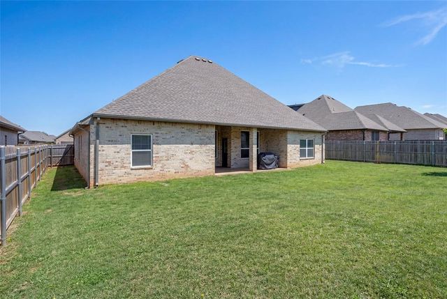 12021 SW 49th Street, Mustang, OK 73064