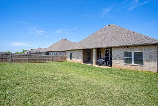 12021 SW 49th Street, Mustang, OK 73064