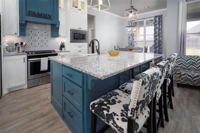 12021 SW 49th Street, Mustang, OK 73064