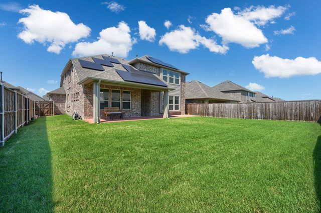 1312 Arrowwood Drive, Aubrey, TX 76227