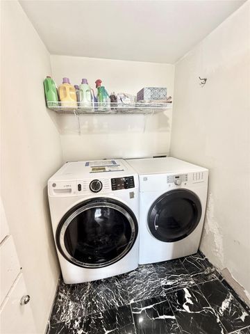 2016 Main Street 1704, Houston, TX 77002