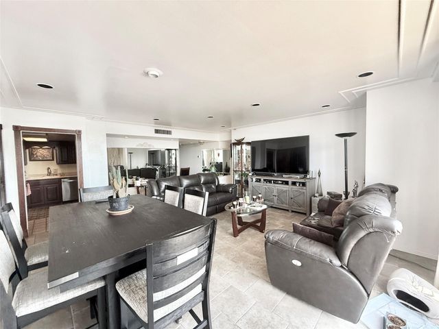 2016 Main Street 1704, Houston, TX 77002