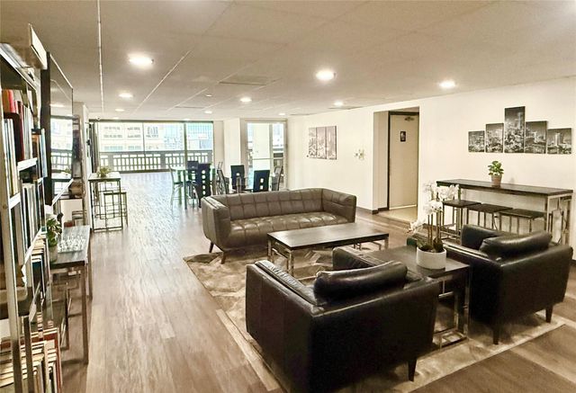 2016 Main Street 1704, Houston, TX 77002