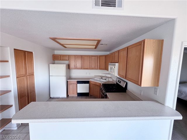 9580 West Reno Avenue 242, Las Vegas, NV 89148