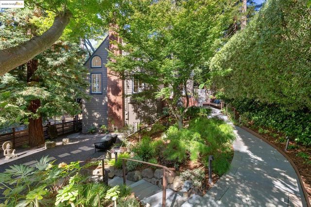 369 Hampton Rd, Piedmont, CA 94611