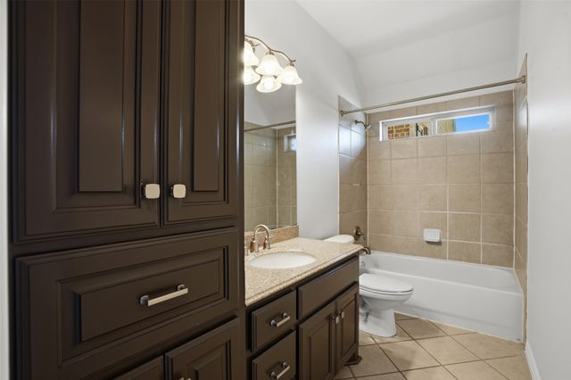 212 Green Meadow Court, Gunter, TX 75058