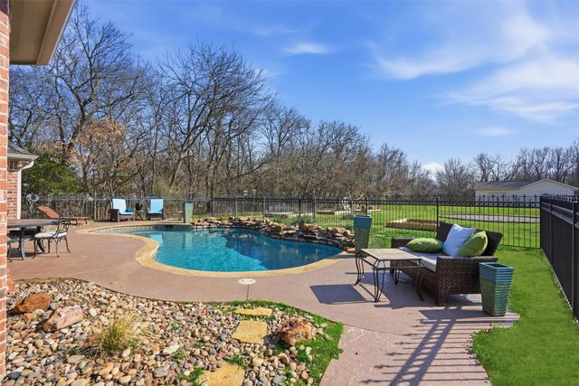 212 Green Meadow Court, Gunter, TX 75058