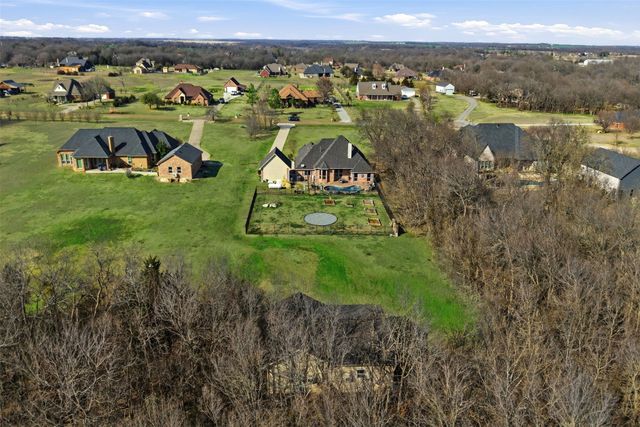 212 Green Meadow Court, Gunter, TX 75058