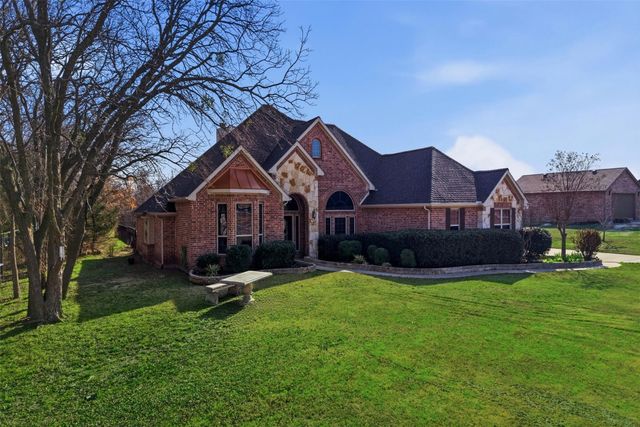 212 Green Meadow Court, Gunter, TX 75058