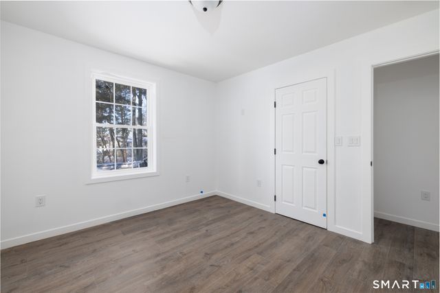 6 Waterbury Road, North Haven, CT 06473