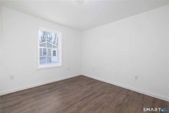 6 Waterbury Road, North Haven, CT 06473