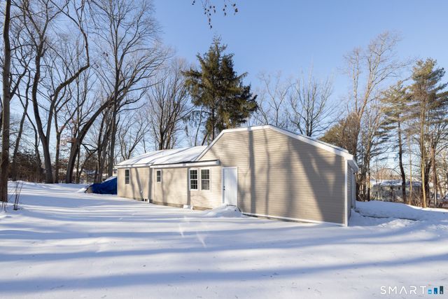 6 Waterbury Road, North Haven, CT 06473