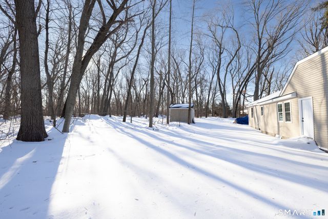 6 Waterbury Road, North Haven, CT 06473