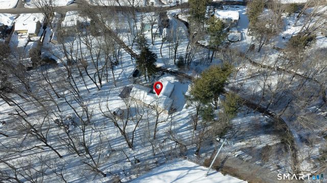 6 Waterbury Road, North Haven, CT 06473