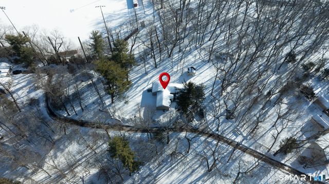 6 Waterbury Road, North Haven, CT 06473