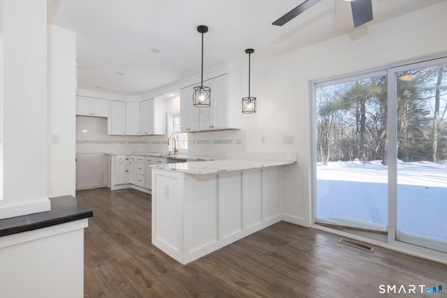 6 Waterbury Road, North Haven, CT 06473