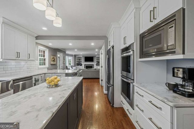 5147 Meadowlake Drive, Dunwoody, GA 30338