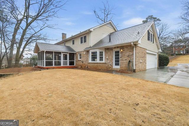 5147 Meadowlake Drive, Dunwoody, GA 30338