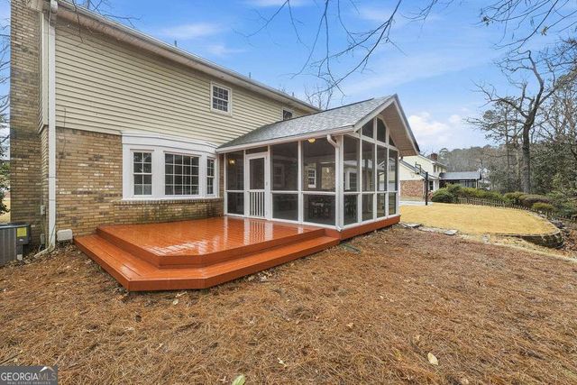 5147 Meadowlake Drive, Dunwoody, GA 30338