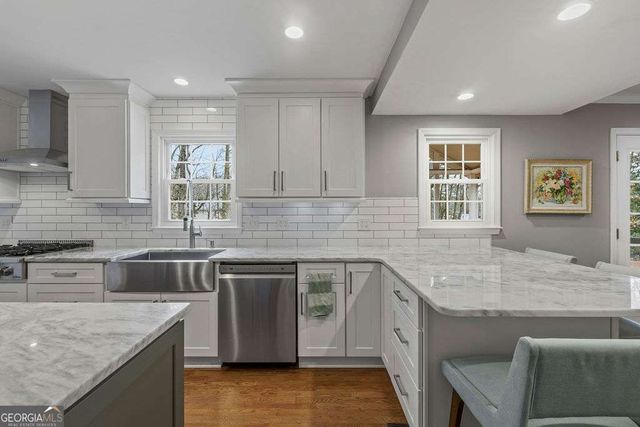 5147 Meadowlake Drive, Dunwoody, GA 30338