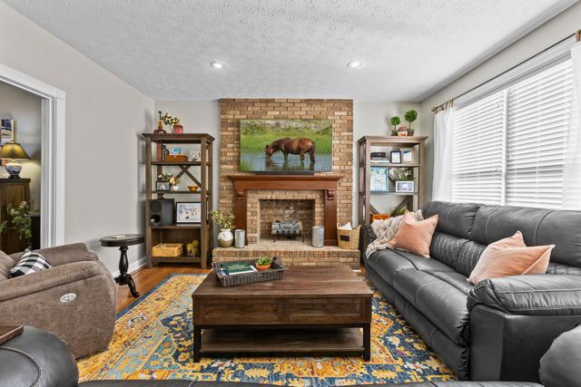 1300 Copperfield Court, Lexington, KY 40514