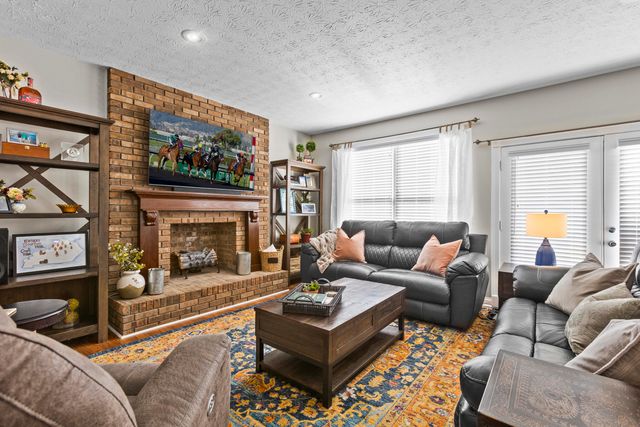 1300 Copperfield Court, Lexington, KY 40514