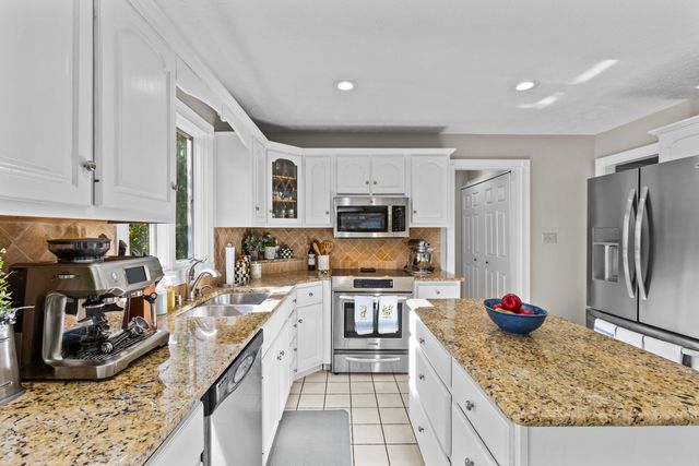 1300 Copperfield Court, Lexington, KY 40514