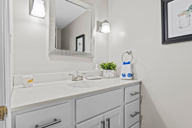 1300 Copperfield Court, Lexington, KY 40514