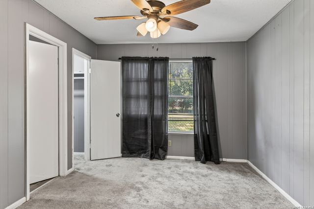 2065 W MILL ST, New Braunfels, TX 78130