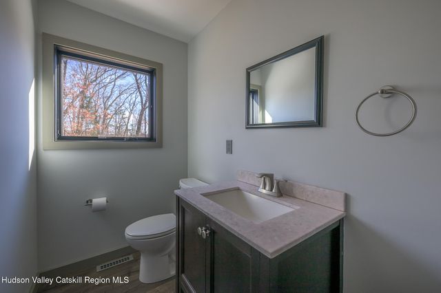 30 Ridge Lane, Hillsdale, NY 12529