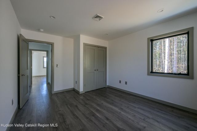 30 Ridge Lane, Hillsdale, NY 12529