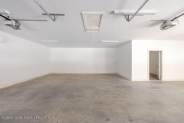 30 Ridge Lane, Hillsdale, NY 12529