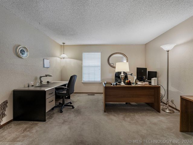 7844 S Hickory Court, Broken Arrow, OK 74011