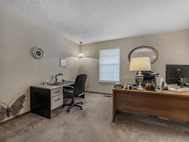 7844 S Hickory Court, Broken Arrow, OK 74011