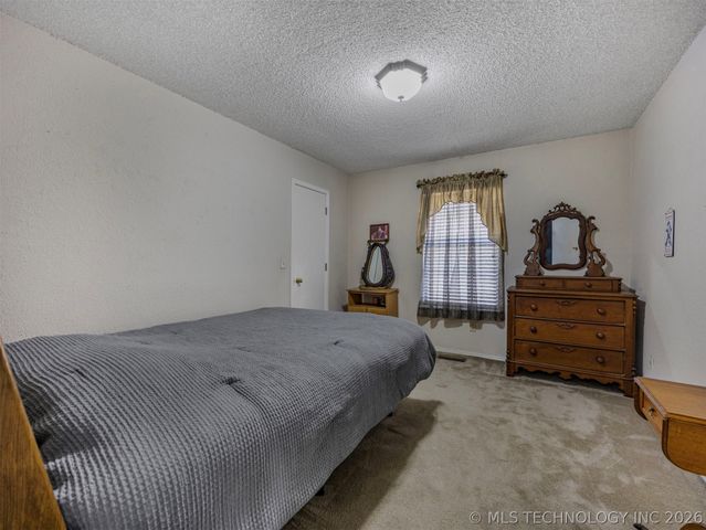 7844 S Hickory Court, Broken Arrow, OK 74011