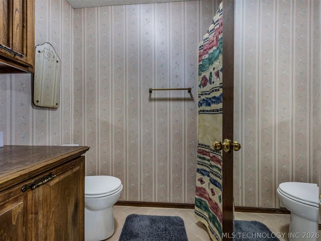 7844 S Hickory Court, Broken Arrow, OK 74011