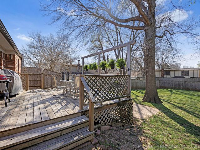 7844 S Hickory Court, Broken Arrow, OK 74011