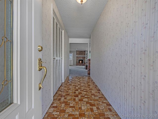 7844 S Hickory Court, Broken Arrow, OK 74011