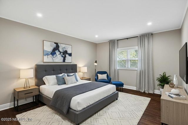 8040 HAMMOND Boulevard, Jacksonville, FL 32220