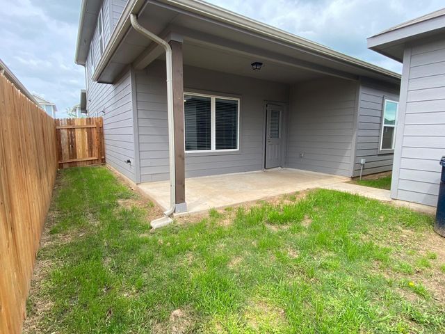 220 Timber Brook DR, Hutto, TX 78634