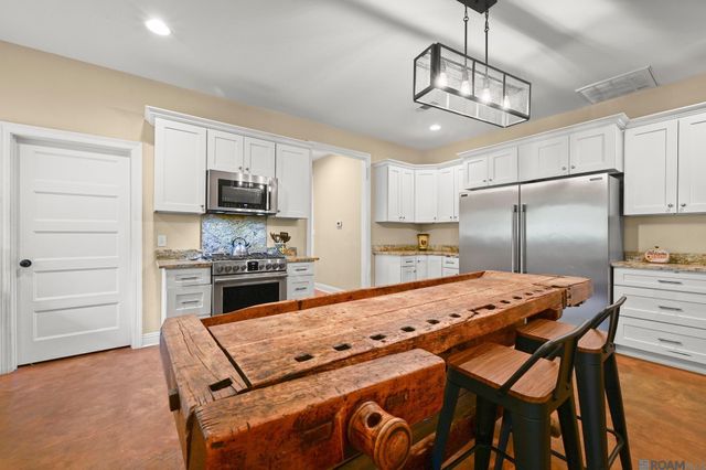 12024 Lovett Rd, Central, LA 70818