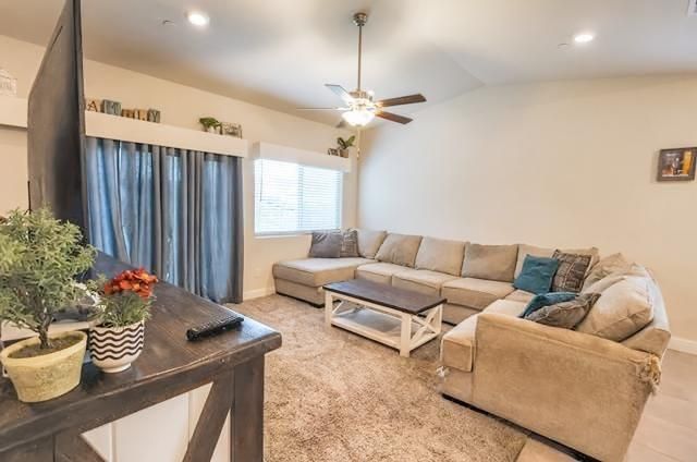 6978 E Fedora Avenue, Fresno, CA 93727