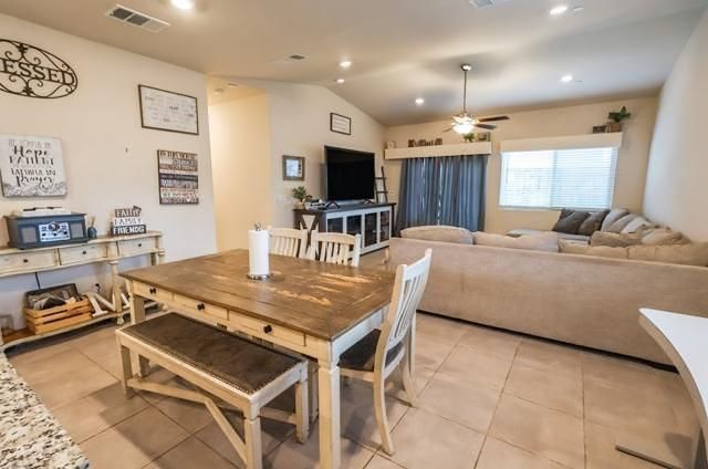 6978 E Fedora Avenue, Fresno, CA 93727